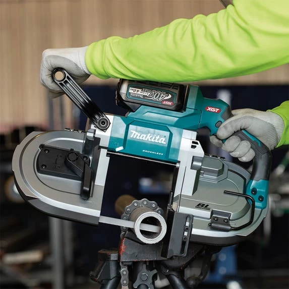 Makita Tools Makita 40V Max XGT Brushless Cordless Deep Cut Portable Band Saw (Bare Tool) GBP01Z 3 Makita Tools Makita 40V Max XGT Brushless Cordless Deep Cut Portable Band Saw (Bare Tool) GBP01Z - Image 3