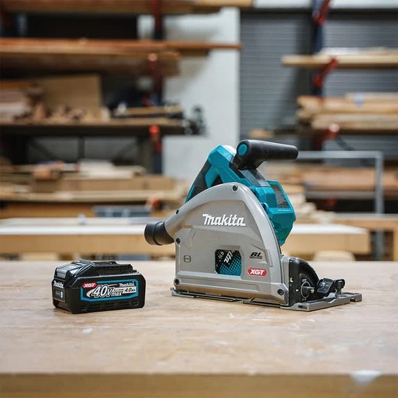 Makita Tools Makita 40V Max XGT Brushless Cordless 6-1/2" Plunge Circular Saw Kit, AWS Capable (with 4.0Ah Battery) GPS01M1J 2 Makita Tools Makita 40V Max XGT Brushless Cordless 6-1/2" Plunge Circular Saw Kit, AWS Capable (with 4.0Ah Battery) GPS01M1J - Image 2